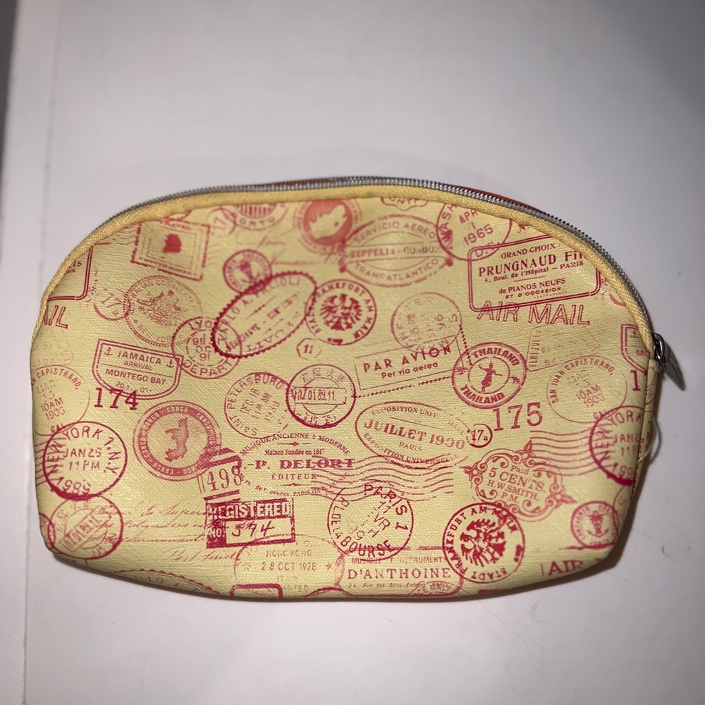 Ipsy Glam Cosmetic Makeup Travel Bag Passport Stamps Zipper Closure New
